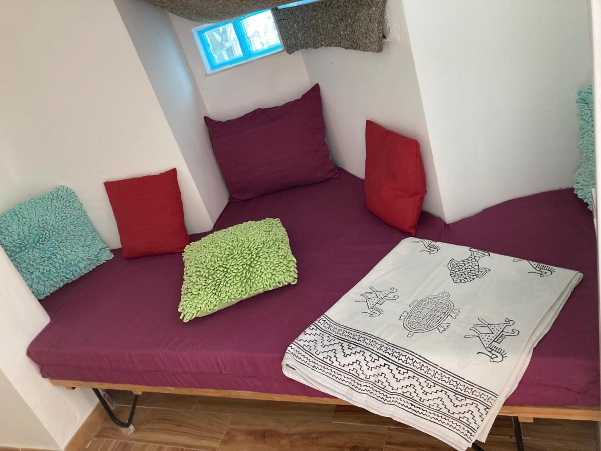 Malaguena Salerosa "Apartamento - Estudio Con Terraza" En Casa Tipica De 1 A 4 Dormitorios Malaga Zewnętrze zdjęcie