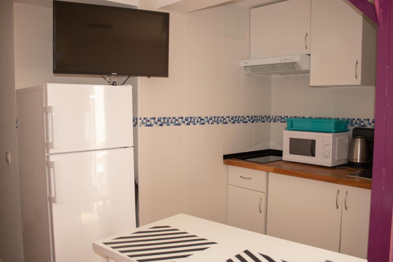 Malaguena Salerosa "Apartamento - Estudio Con Terraza" En Casa Tipica De 1 A 4 Dormitorios Malaga Zewnętrze zdjęcie